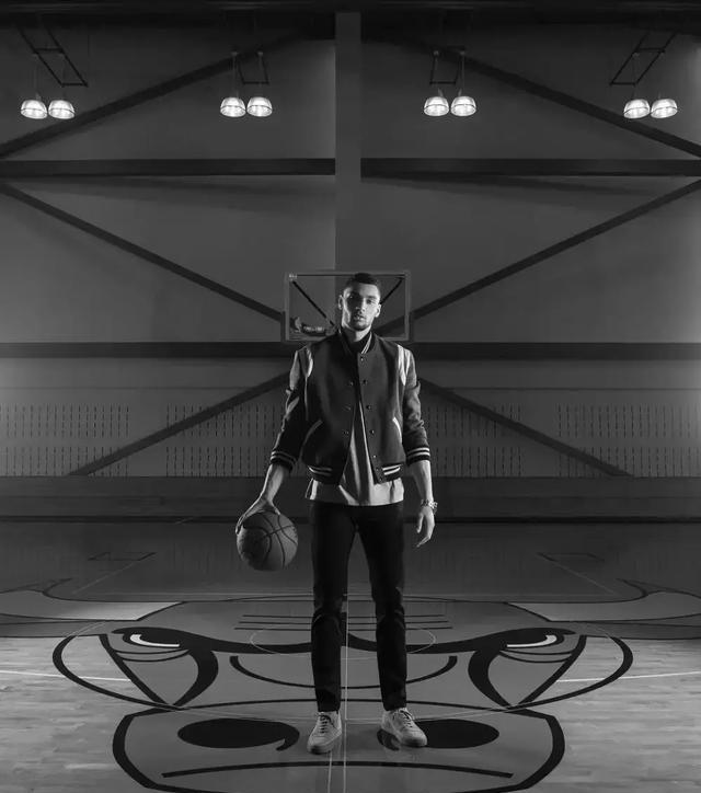 开云官网APP下载-巨星光环：全明星赛的惊艳时刻盘点的简单介绍