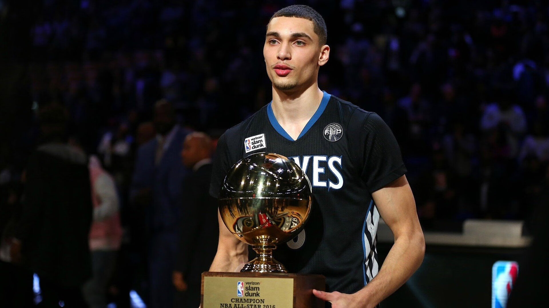 里昂冲击联赛前列，里昂队主场